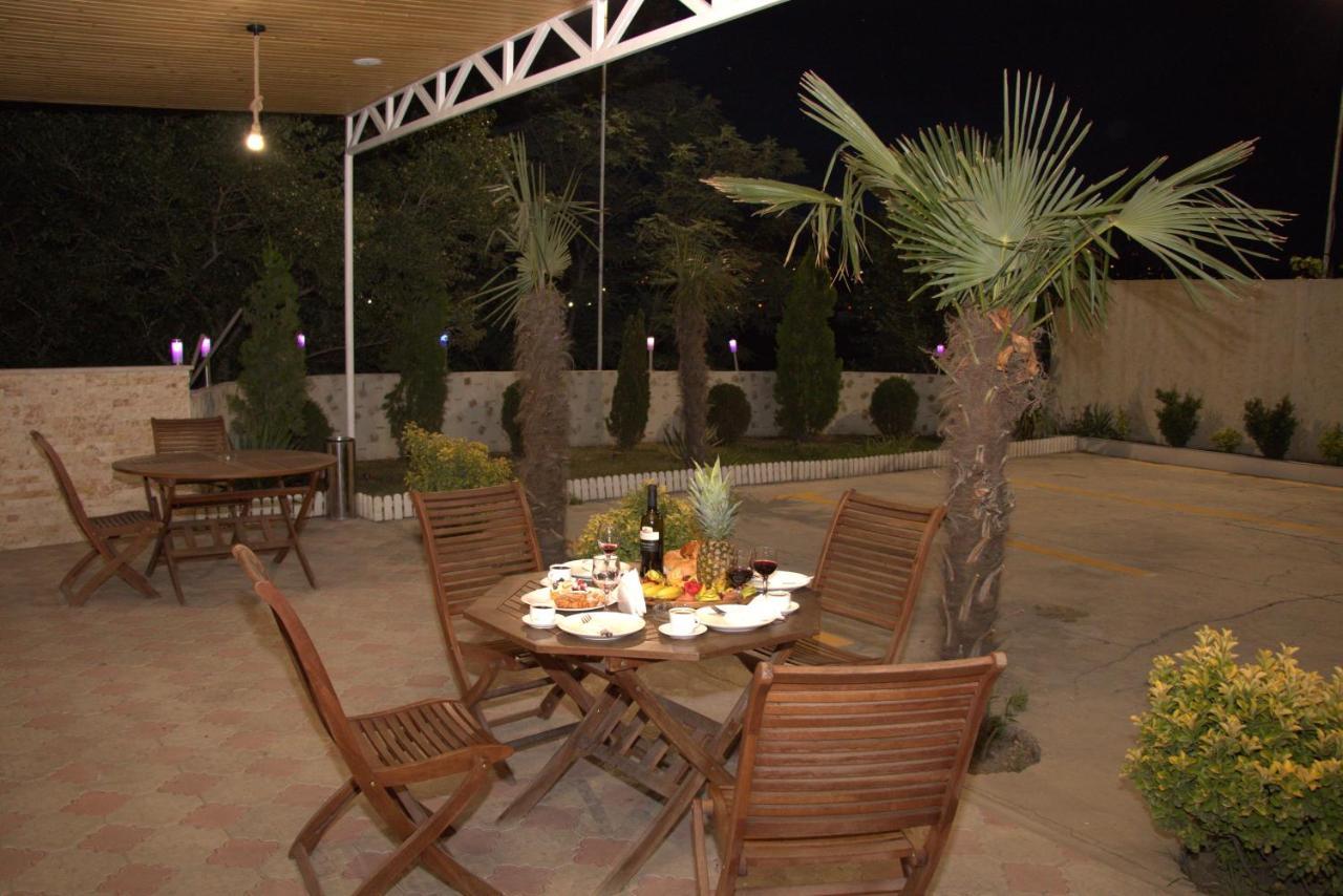 Hotel Agava Tiflis Dış mekan fotoğraf