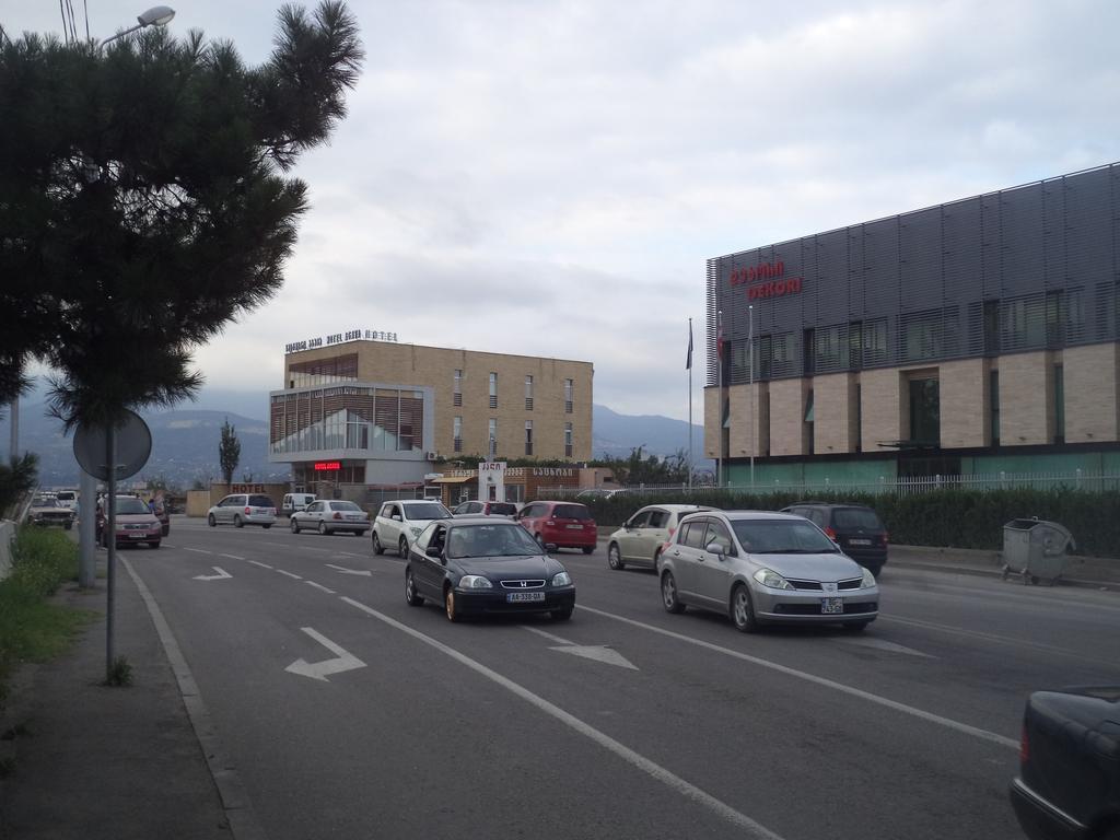 Hotel Agava Tiflis Dış mekan fotoğraf